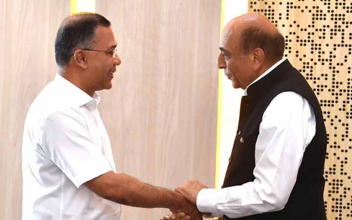 প্রধানমন্ত্রীর সঙ্গে ভারতীয় হাইকমিশনারের সাক্ষাৎ