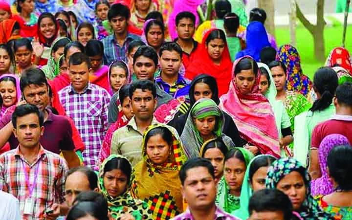 বাংলাদেশে গড় আয়ু কমেছে ৬ বছর ৮ মাস