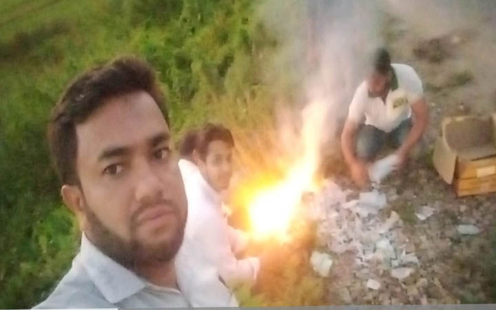 চট্টগ্রামে নকল ব্যান্ডরোলযুক্ত আকিজ বিড়ি জব্দ