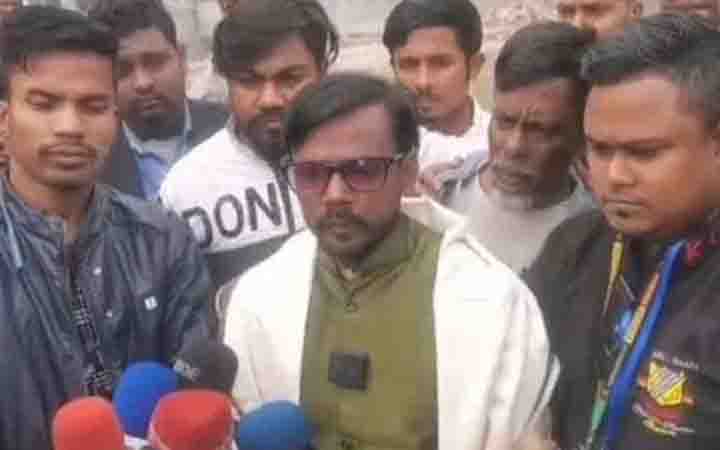 প্রার্থী হয়েও ভোট দিতে পারেননি হিরো আলম