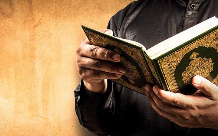 খাবার খাওয়া অবস্থায় কোরআন তিলাওয়াত করা যাবে কি?