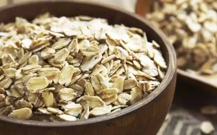 বিশেষজ্ঞদের মতে ওটস খাওয়ার অপকারিতা