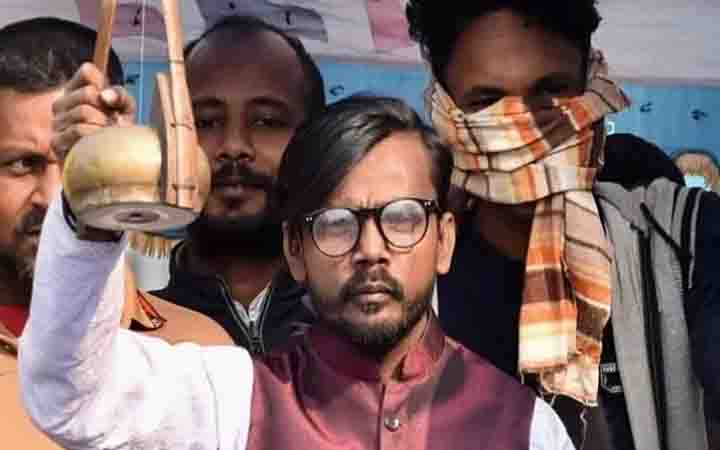 প্রকাশ্যে হিরো আলমকে গুলি করে হত্যার হুমকি