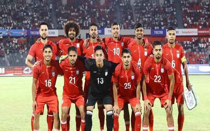 একাদশে নেই জামাল, অভিষেকে নামলেন সমিত সোম