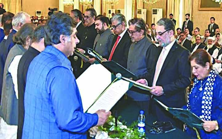 শপথ নিল পাকিস্তানের তত্ত্বাবধায়ক মন্ত্রিসভা