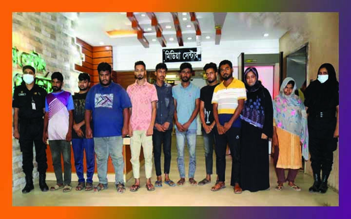 জাল স্ট্যাম্প জব্দ, গ্রেপ্তার ১০