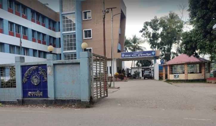 স্ত্রীকে ছুড়িকাঘাতে হত্যার অভিযোগ, স্বামী পলাতক