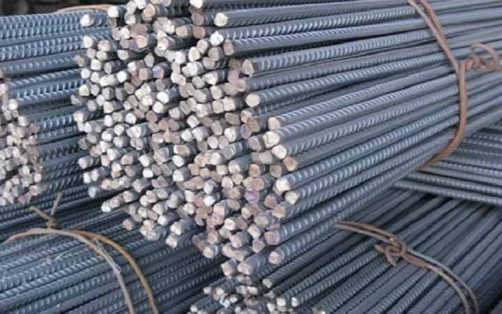 বিশ্ববাজারে হ্রাস পেল আকরিক লোহার দাম