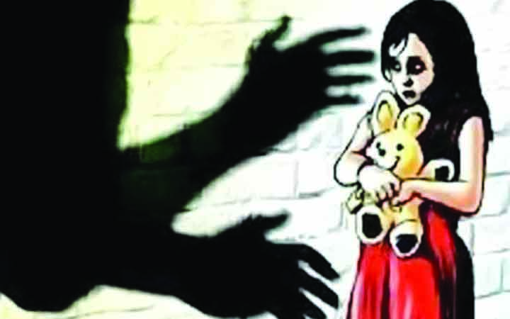রাজধানীতে দ্বিতীয় শ্রেণির ছাত্রীকে ধর্ষণ