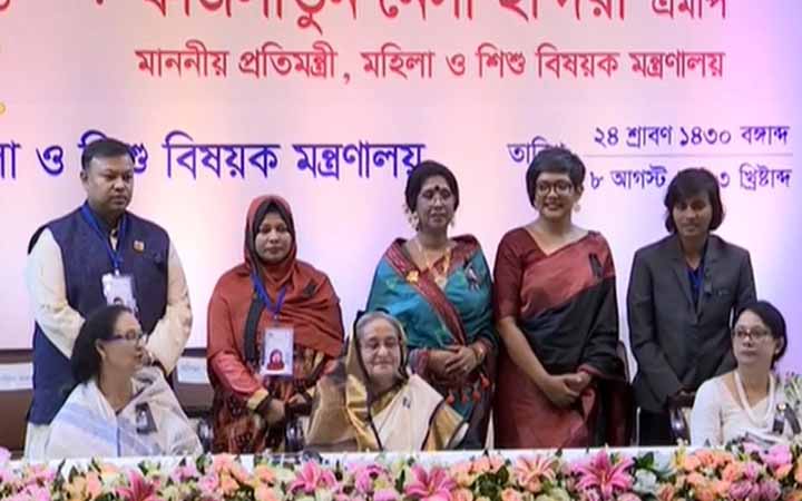 জাতীয় নারী ফুটবল দলসহ চার নারী পেলেন ফজিলাতুন নেছা মুজিব পদক