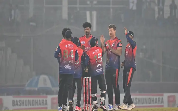 শ্বাসরুদ্ধকর ম্যাচে শেষ পর্যন্ত ৫ রানে জিতলো রাজশাহী