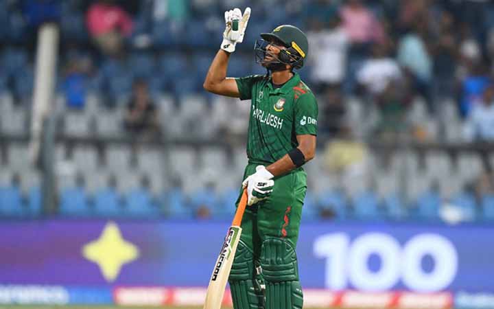 মাহমুদউল্লাহর ব্যাটিং নৈপুন্যে চ্যালেঞ্জিং স্কোর বাংলাদেশের