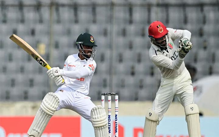 ২৬ ইনিংস পর মুমিনুলের দুর্দান্ত সেঞ্চুরি