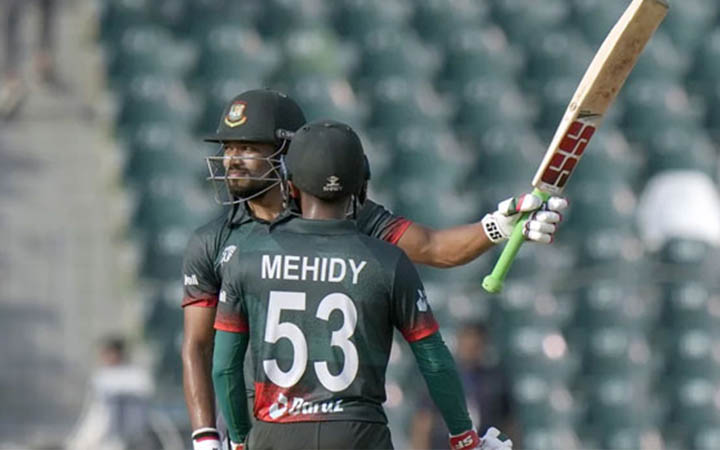 নবজাতক পুত্র সন্তানকে শতক উৎসর্গ করলেন শান্ত