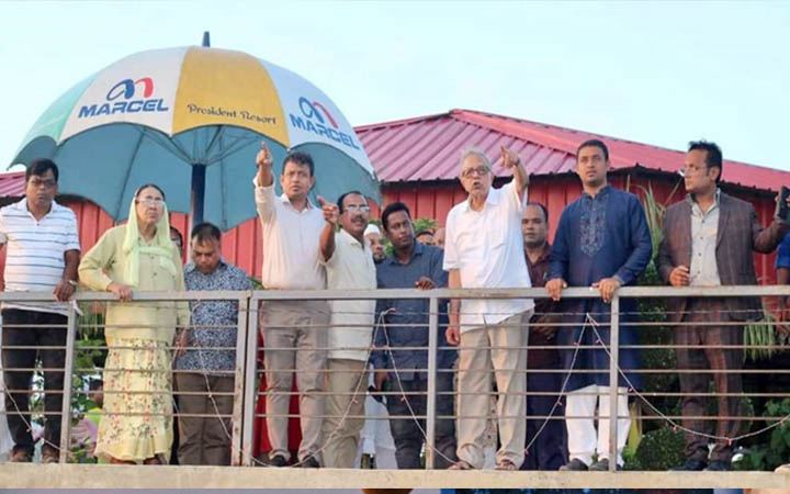 মিঠামইনে প্রেসিডেন্ট রিসোর্ট ঘুরে দেখলেন সাবেক রাষ্ট্রপতি