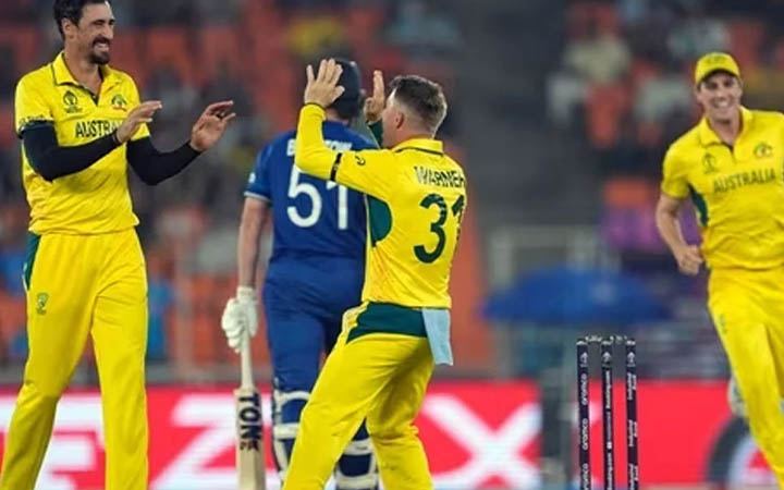 ইংল্যান্ডকে হারিয়ে সেমিফাইনালের আরও কাছে অস্ট্রেলিয়া