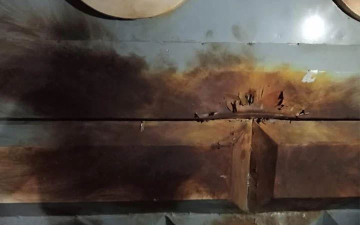 বিএনপি নেতা অমিতের যশোরের বাড়িতে ককটেল হামলা