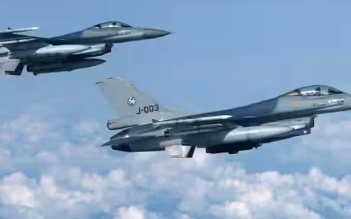 প্রশিক্ষণের সময় যুক্তরাষ্ট্রের এফ-১৬ যুদ্ধবিমান বিধ্বস্ত