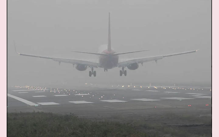 ঘন কুয়াশায় কলকাতায় নামলো ঢাকার দুই ফ্লাইট
