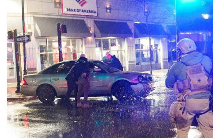 স্ত্রীসহ দুর্ঘটনার কবলে জো বাইডেনের গাড়িবহর