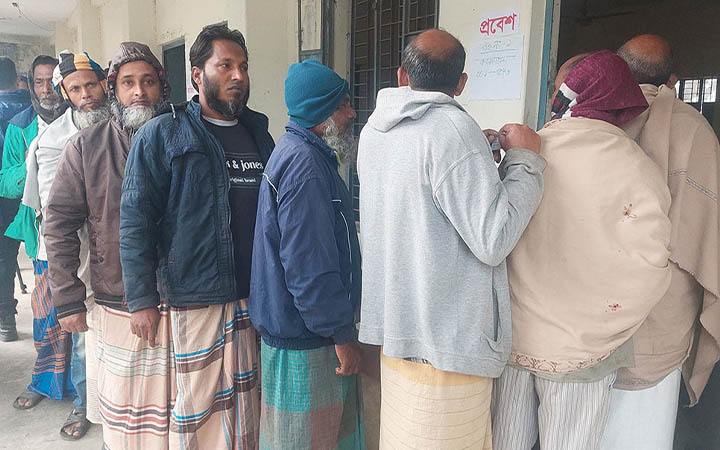 বিশ্বনাথে শান্তিপূর্ণ পরিবেশে চলছে ভোটগ্রহণ