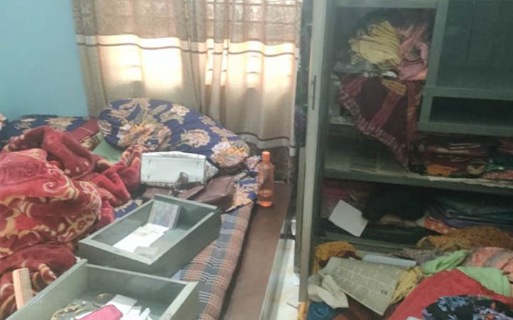 খুলনায় সাবেক ওয়ার্ড কাউন্সিলরের বাড়িতে ডাকাতি