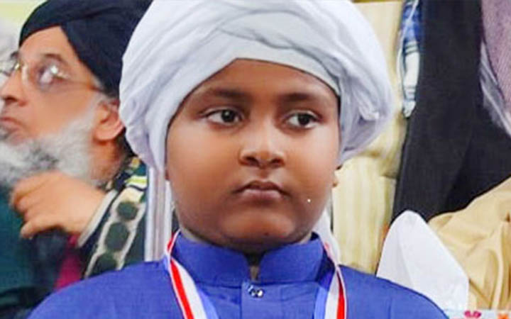 ৮ মাসে কুরআন মুখস্থ করল ৮ বছরের আলভি