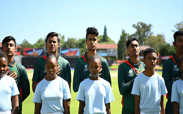 টস হেরে ফিল্ডিংয়ে বাংলাদেশ