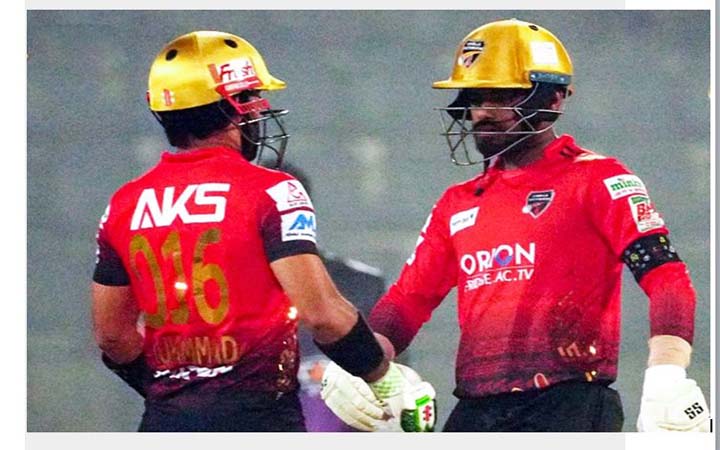 হৃদয় ঝড়ে চট্টগ্রামকে ৭ উইকেটে হারাল কুমিল্লা