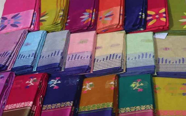 টাঙ্গাইল শাড়ি নিজেদের বলে দাবি ভারতের