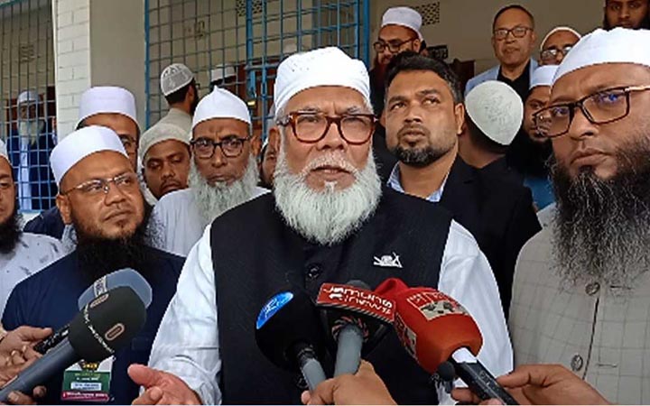 ‘অসাধু ব্যবসায়ীদের বিরুদ্ধে কঠোর ব্যবস্থা নেওয়া হবে’