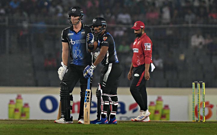 শামীমের ব্যাটে ভর করে রংপুরের লড়াকু পুঁজি