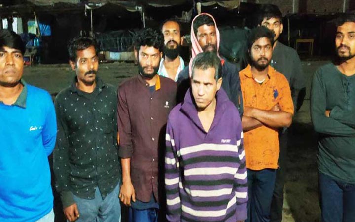 মুজিবনগর সীমান্ত দিয়ে নারী-পুরুষসহ ১৪ জনকে পুশব্যাক