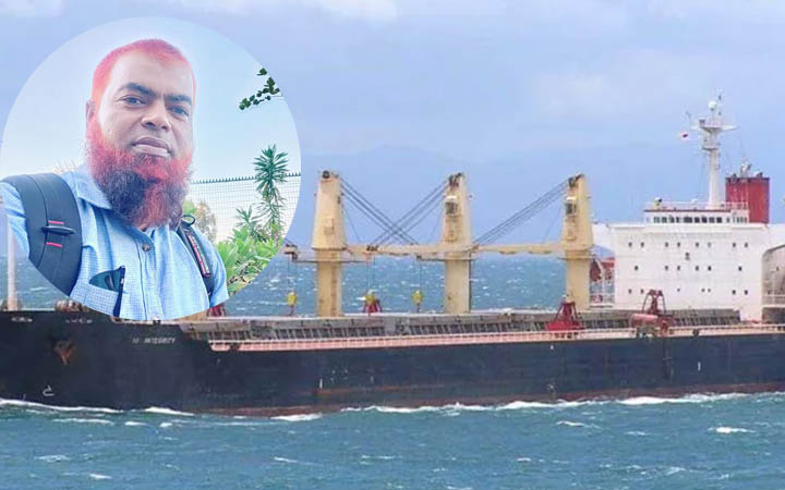 দস্যুদের হাতে জাহাজ জিম্মি: চাটখিলের সালেহ আহমদকে ফেরত চায় পরিবার