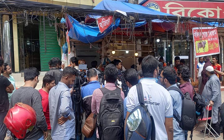 ফের ৫৯৫ টাকায় গরুর মাংস বিক্রি করবেন খলিল