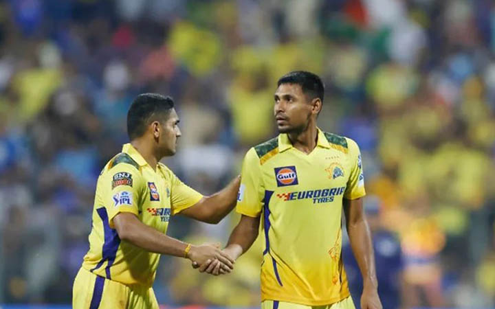 মোস্তাফিজ ইস্যুতে বিসিবিকে ধুয়ে দিলেন ভারতের সাবেক তারকা