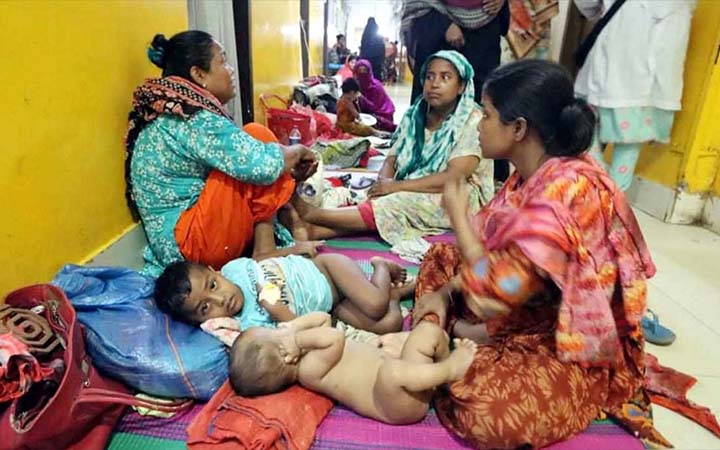 গরমে বাড়ছে শিশু রোগীর সংখ্যা, ওষুধের তীব্র সংকট
