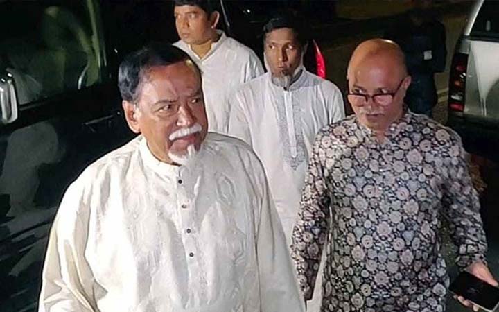 খালেদা জিয়ার বাসায় বিএনপির নেতারা