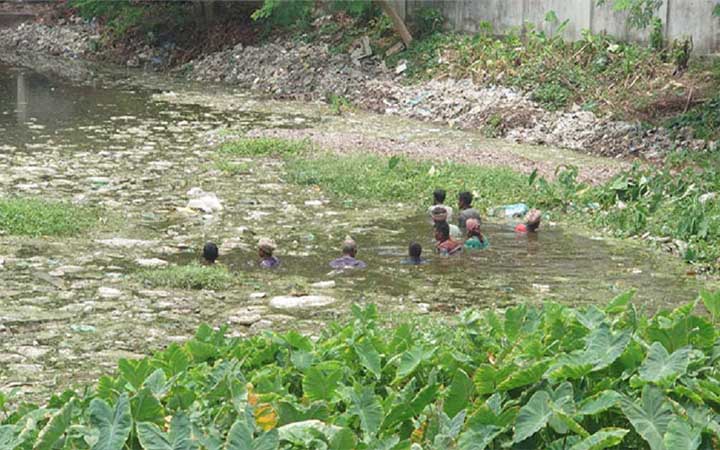 গ্যাস বাবুর ফেলে দেওয়া ফোন উদ্ধারে ডিবির অভিযান