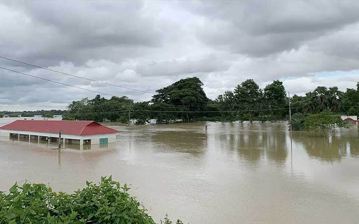 বিপৎসীমার নিচে নামল গোমতী নদীর পানি