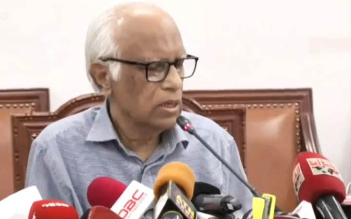 শিক্ষকদের জোরপূর্বক পদত্যাগ-হেনস্তা বন্ধের আহ্বান শিক্ষা উপদেষ্টার