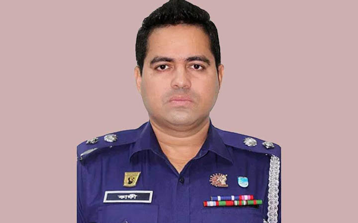 সেই পুলিশ কর্মকর্তা কাফী ৮ দিনের রিমান্ডে