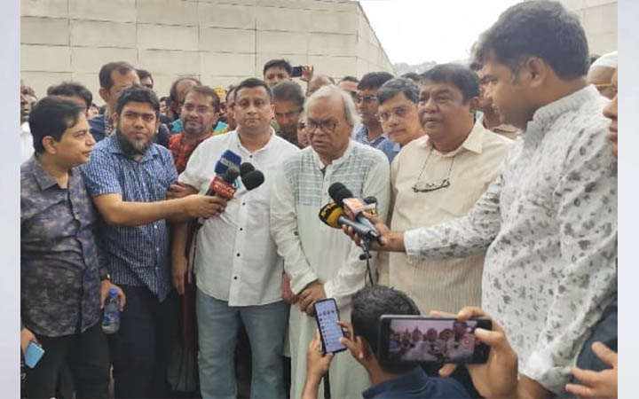 শেখ হাসিনাকে আশ্রয় দেওয়া মানে খুনিকে আশ্রয় দেওয়া: রিজভী