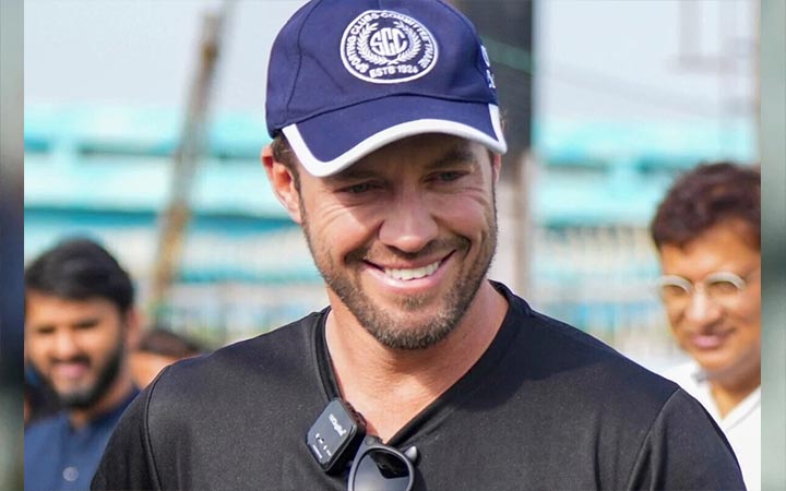 ট্রফি বিতর্কে ভারতকে ধুয়ে দিলেন এবি ডি ভিলিয়ার্স