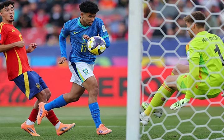 বিশ্বকাপ থেকে লজ্জাজনক বিদায় ব্রাজিলের