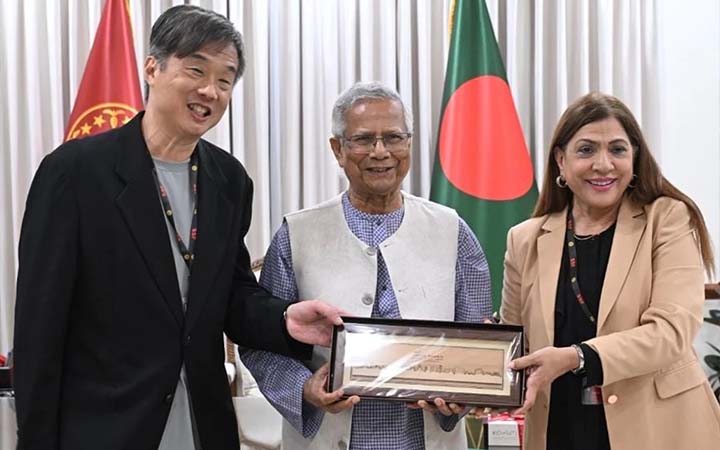 ক্যানসার নিয়ে সর্বজনীন সচেতনতা বাড়ানোর আহ্বান প্রধান উপদেষ্টার