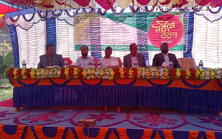 চাপাইনবাবগঞ্জে নবীনবরণ অনুষ্ঠান অনুষ্ঠিত