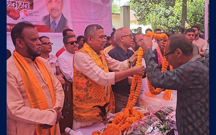 শ্রীপুরে বিএনপিতে যোগ দিলেন পাঁচ শতাধিক আদিবাসী