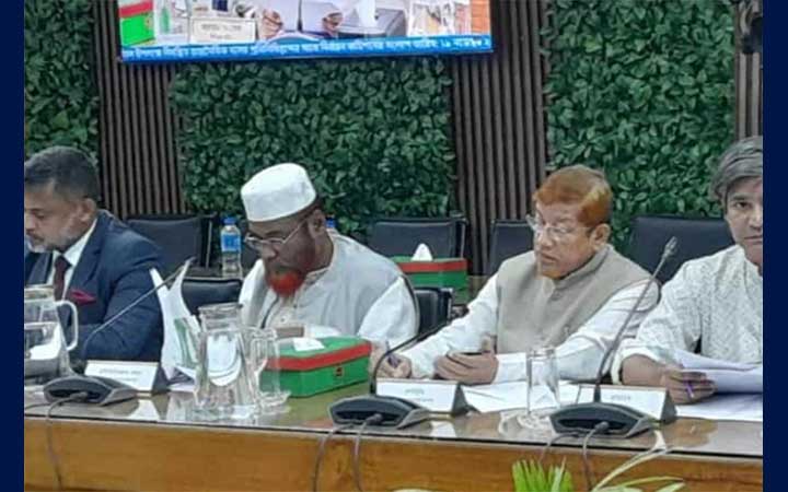 একজন নয়, প্রতি ভোটকেন্দ্রে পাঁচজন সেনাসদস্য চায় জামায়াত