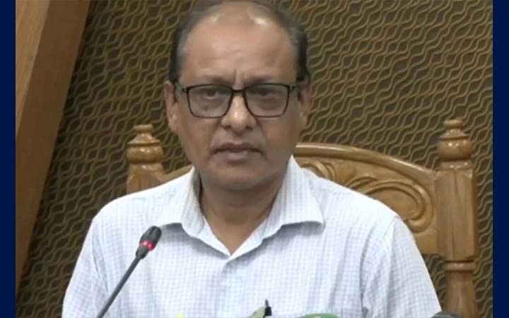 উচ্চশিক্ষার ভাষা হিসেবে বাংলাকে প্রতিষ্ঠিত করতে চাই : প্রাথমিক উপদেষ্টা